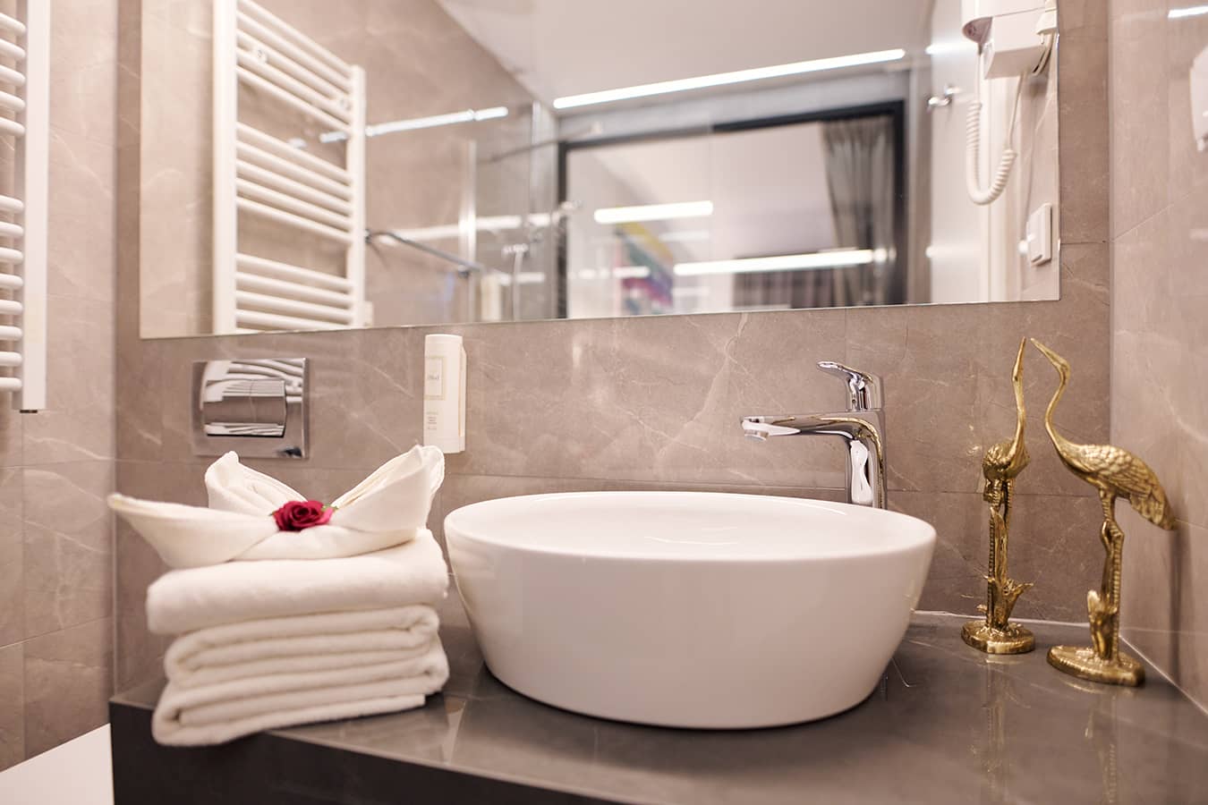 hotel-paris-opatija-double room__bathroom01